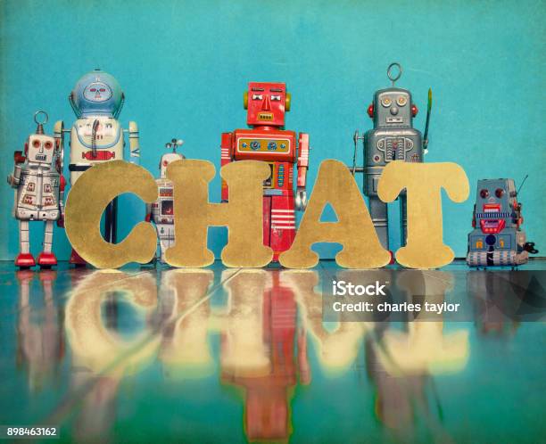 Chatroboter Stockfoto und mehr Bilder von Alt - Alt, Automatisiert, Blech