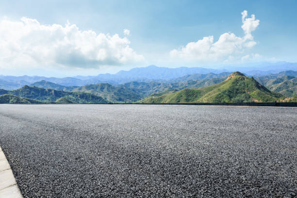 istock empty asphalt road in the mountains 898467640