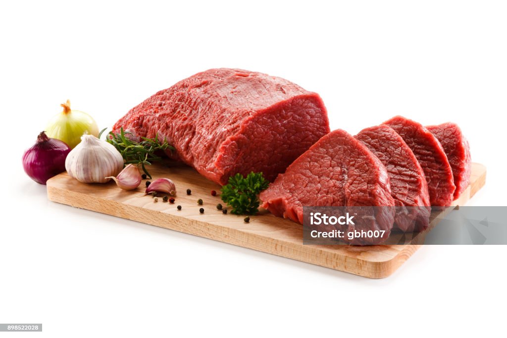 Raw Beef On Cutting Board And Vegetables Stock Photo - Download Image Now -  Meat, Beef, Raw Food - iStock