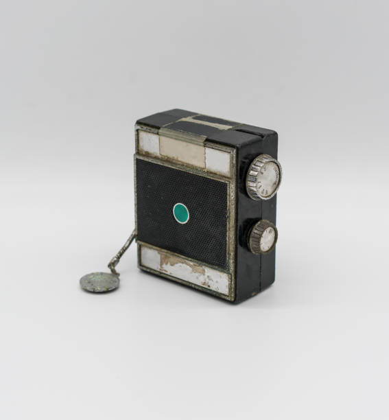istock Pocket vintage radio isolated on white background 898545752