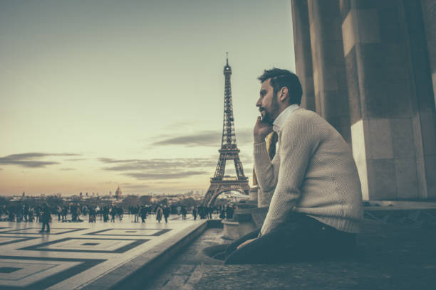 istock Tourist man talking on smartphone 898613006