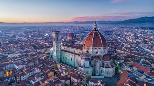 istock Florence, IT - Duomo - Aerial View 898661698