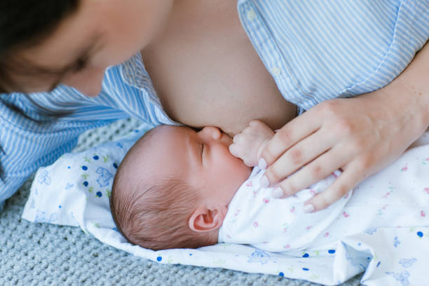 istock breastfeeding schedule for a newborn baby 898664942