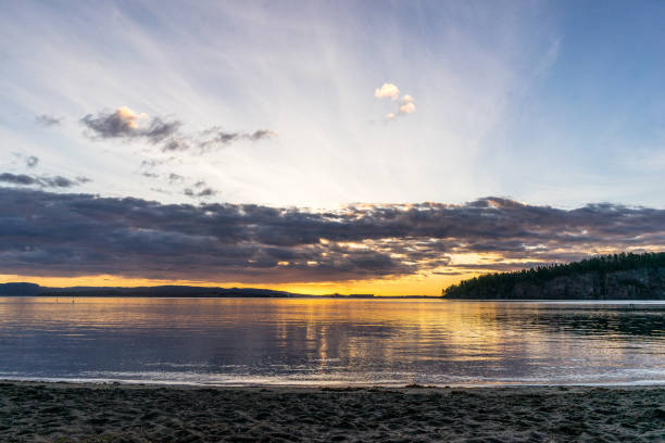 istock Sunrise in Oslo Fjord 898673850