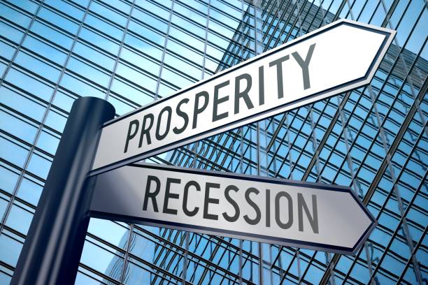 istock Signpost illustration, two arrows - prosperity or recession 898719384