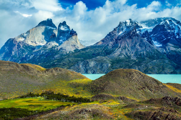 istock The cliffs of Los Kuernos 898744136