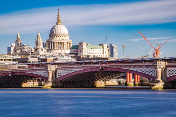 londres, angleterre - blackfriars bridge photos et images de collection