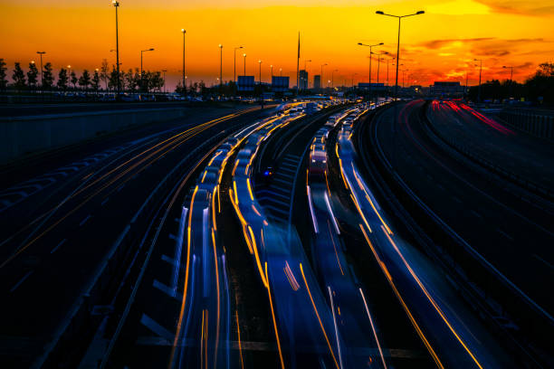 istock Istanbul Cars night 898769198