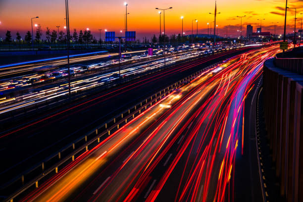 istock Istanbul Cars night 898769470