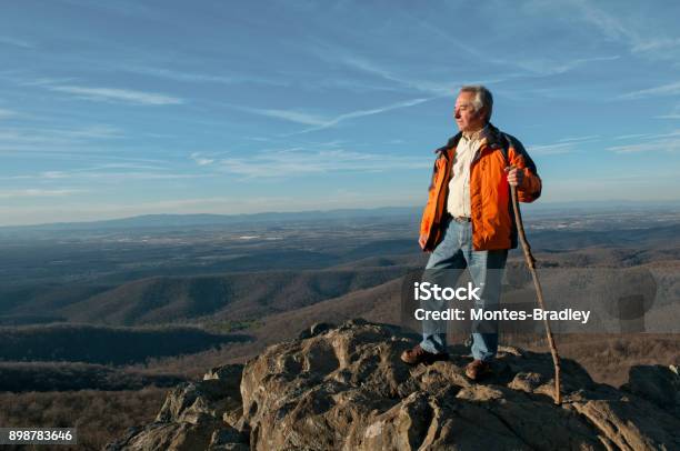 Grandpa Kink Of The Hill Stock Photo - Download Image Now - Hiking, AARP, Senior Men