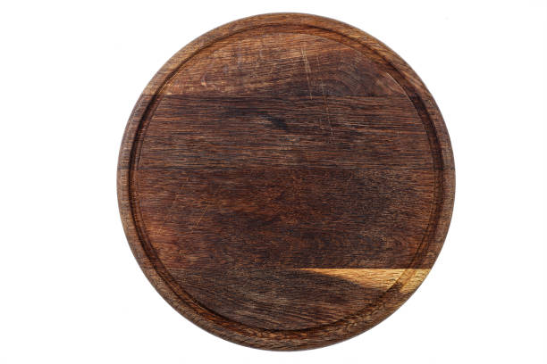 istock round wooden pizza 898784548