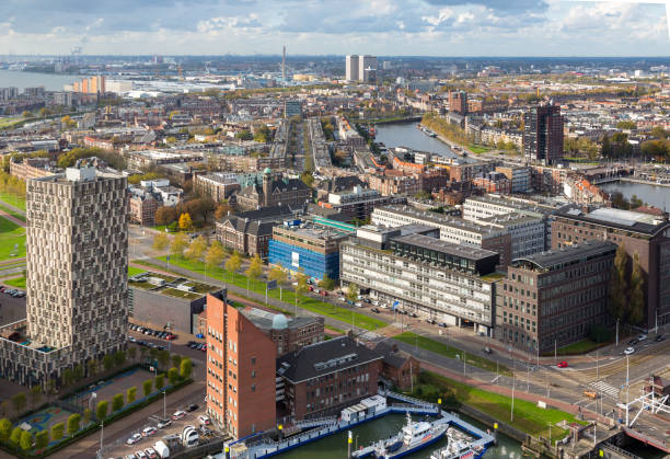 istock Rotterdam Aerial view 898789374