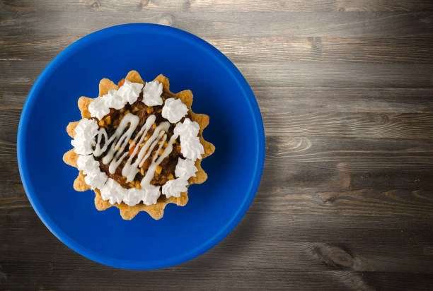 istock cake on a wooden background 898801326
