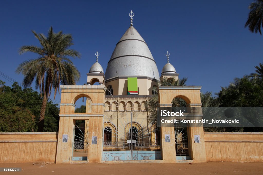 Mausoleum of the Mahdi, Omdurman Omdurman is the second largest city in Sudan and Khartoum State, lying on the western banks of the River Nile, opposite the capital, Khartoum. Sudan Stock Photo