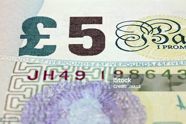 Cinque Sterline Macrodettaglio - Fotografie stock e altre immagini di Close-up - Close-up, Simbolo della sterlina, Valuta britannica