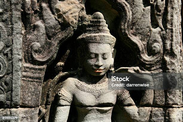 Escultura Khmer Foto de stock y más banco de imágenes de Amor - Sentimiento - Amor - Sentimiento, Angkor Wat, Antiguo