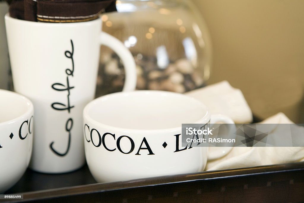 Tazas de toma - Foto de stock de Bandeja libre de derechos