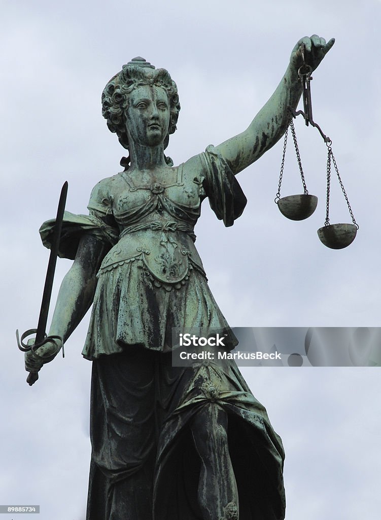 Justitia-patsas Frankfurt - Rojaltivapaa avainsanalla Justitia ja tyyppiä Kuvapankin valokuva