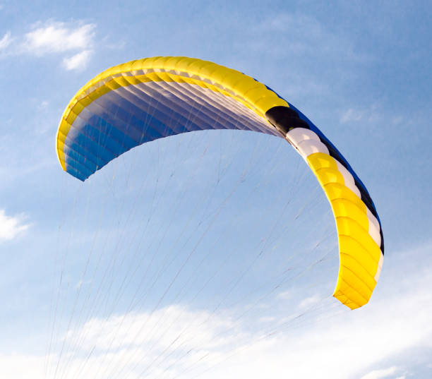 istock extreme sport parachute in the sky 898873620