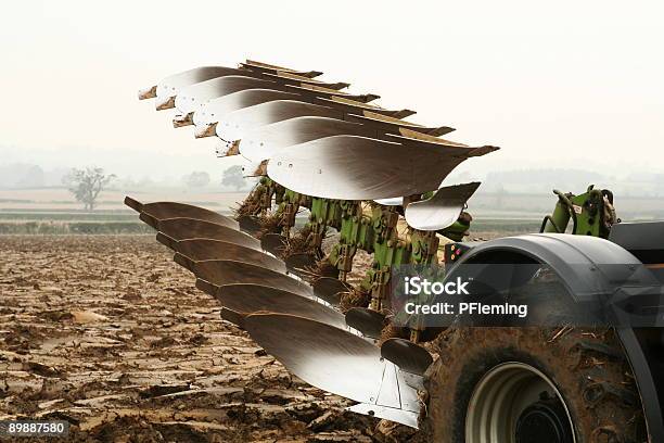 Ploughing Das Land 3 Stockfoto und mehr Bilder von Erdreich - Erdreich, Farbbild, Feld