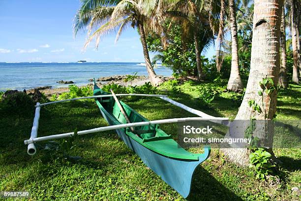 Foto de Canoa Outrigger Ilha Tropical Praia Filipinas e mais fotos de stock de Atividades ao Ar Livre - Atividades ao Ar Livre, Barco a remo, Barco pesqueiro