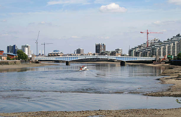 Wandsworth Bridge over the River Thames  wandsworth photos stock pictures, royalty-free photos & images