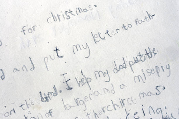 istock letter to father christmas 89888359