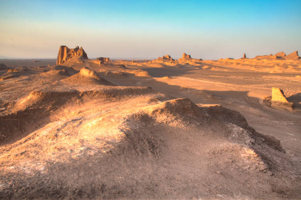 istock Sunset at the Dasht-e Lut desert near Kerman, Iran 898912292