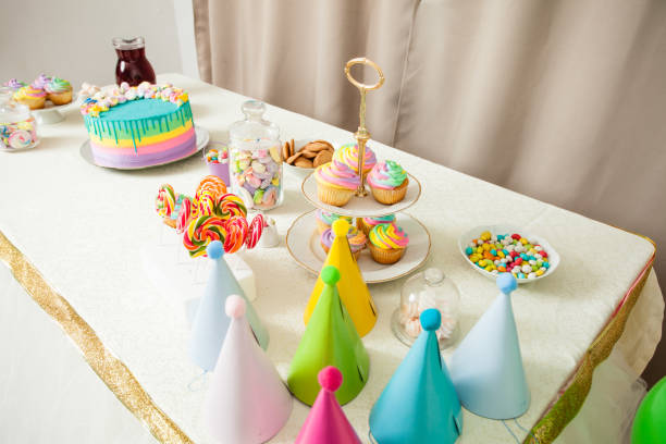 istock Happy Birthday decoration 898955186