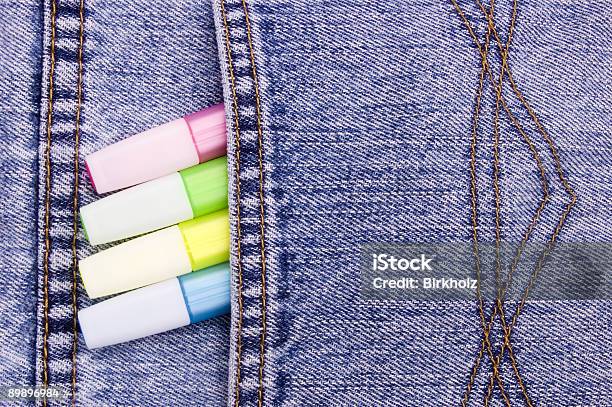 Textmarker In Jeans Tasche Stockfoto und mehr Bilder von Abstrakt - Abstrakt, Ausgebleicht, Beschädigungseffekt