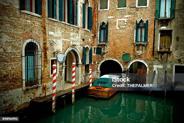 Hotel And Taxi Stock Photo - Download Image Now - Architecture, Balcony, Building Entrance