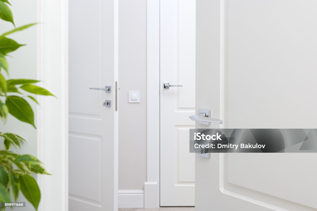 Moderne Chrom Türgriff Auf Weiße Tür Schöner Innenraum Closeup