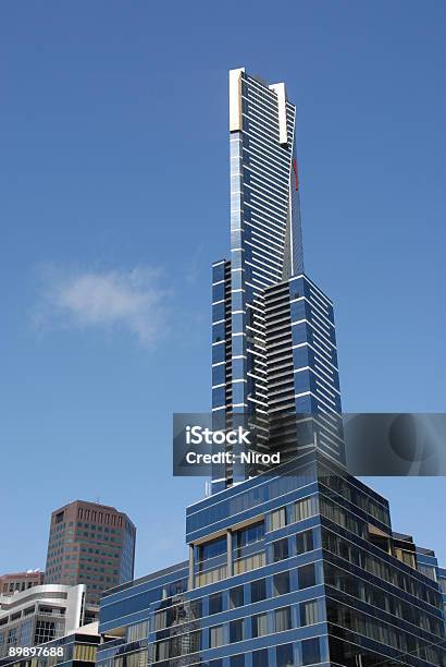 Foto de Centro Da Cidade De Edifício e mais fotos de stock de Alto - Descrição Geral - Alto - Descrição Geral, Arranha-céu, Aspiração