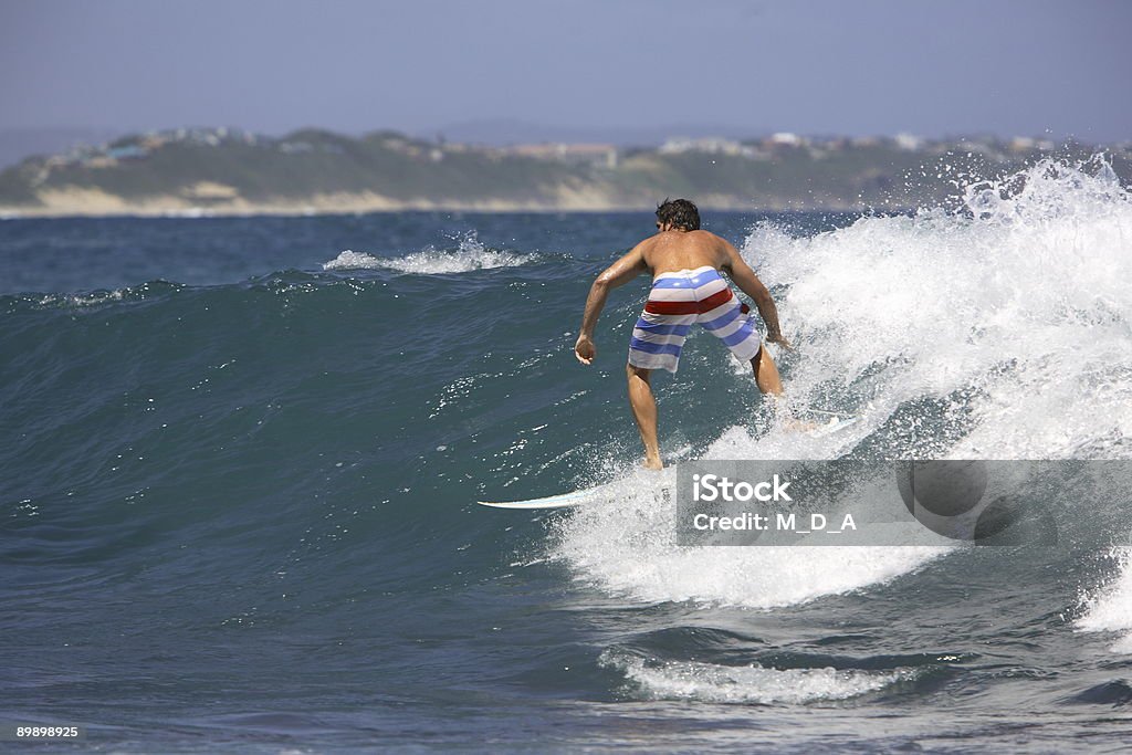 Práctica de surf - Foto de stock de Actividades recreativas libre de derechos