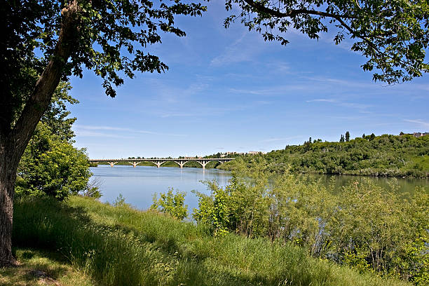 istock South Saskatchewan River and University Bridge in Saskatoon 89900724