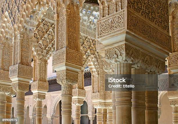 Alhambra Foto de stock y más banco de imágenes de Alhambra - Granada - Alhambra - Granada, Antigualla, Antigüedades