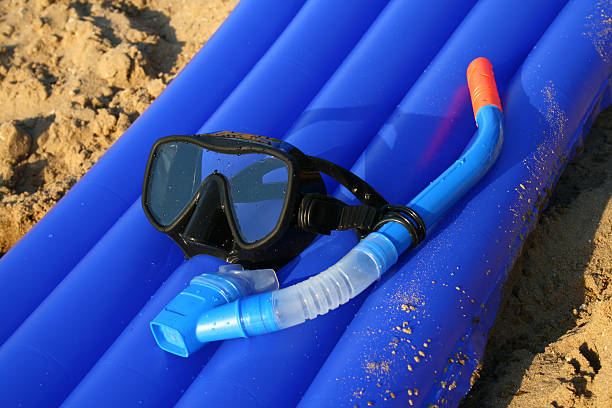 istock diving mask and tube 89901733