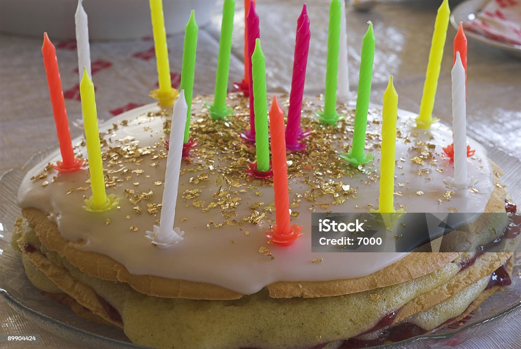 自家製のバースデーケーキ - お祝いのロイヤリティフリーストックフォト