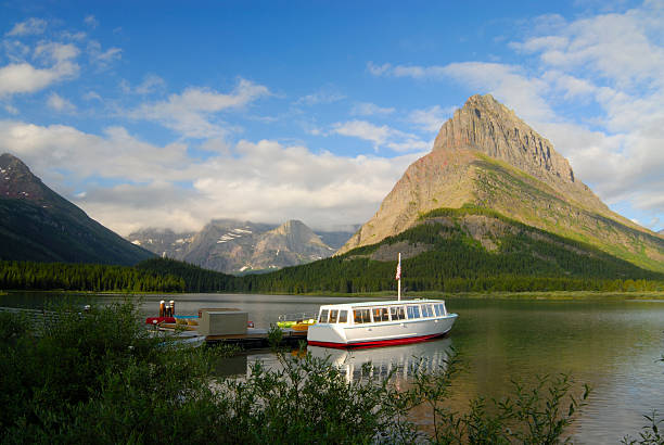 istock Cruise Boat on Swiftcurrent Lake 89905813