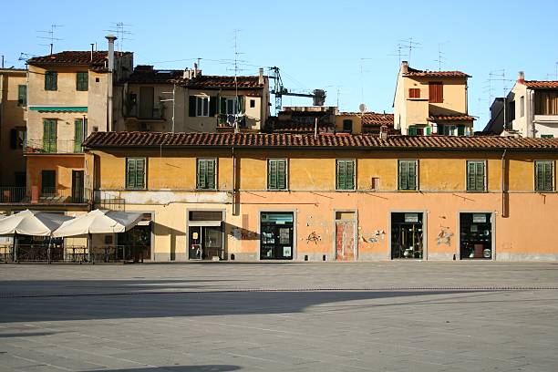 casas na praça ghiberti - florence italy imagens e fotografias de stock