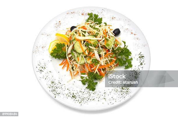 Ensalada De Col Foto de stock y más banco de imágenes de Aceituna - Aceituna, Alimento, Aperitivo - Plato de comida