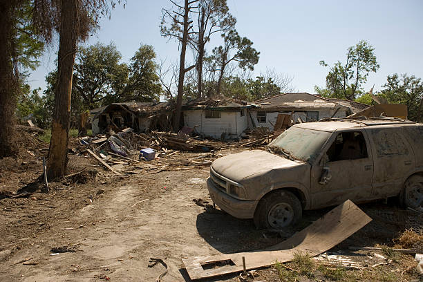 istock Ninth Ward Home with SUV 89909311