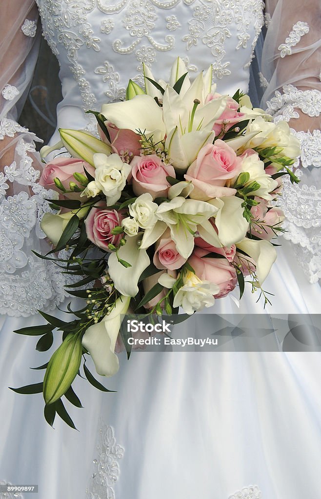 Mariée et bouquet - Photo de Amour libre de droits