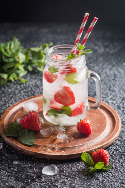 istock Summer cocktail - strawberry Mojito 899111374