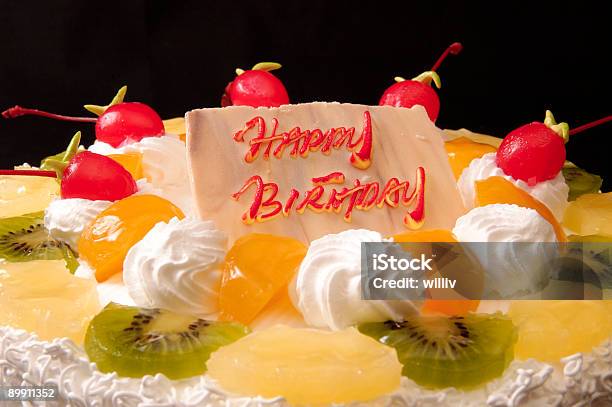 Foto de Feliz Aniversário e mais fotos de stock de Aniversário - Aniversário, Bolo de Frutas, Antepasto