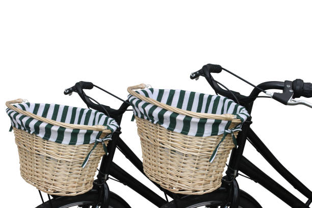 istock Bike shopping 899125734