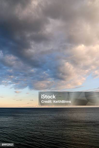 劇的な空 - Horizonのストックフォトや画像を多数ご用意 - Horizon, オンタリオ湖, カナダ