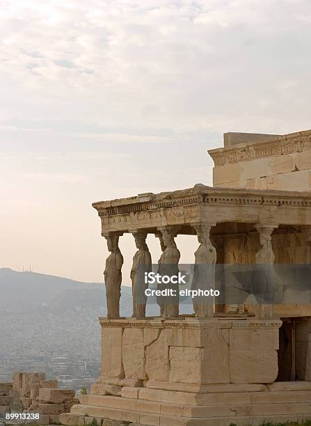 Caryatids Stockfoto und mehr Bilder von Akropolis - Athen - Akropolis - Athen, Architektonische Säule, Architektur