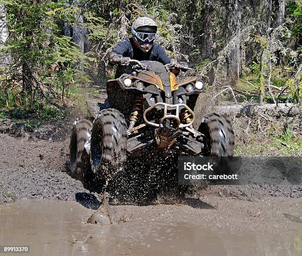 En El Barro Foto de stock y más banco de imágenes de Moto todo terreno - Moto todo terreno, Vehículo de todo terreno, Lodo