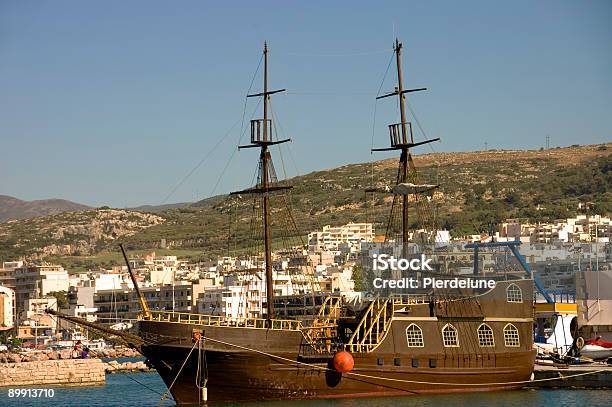 Schooner Grego - Fotografias de stock e mais imagens de Arcaico - Arcaico, Arquitetura, Azul